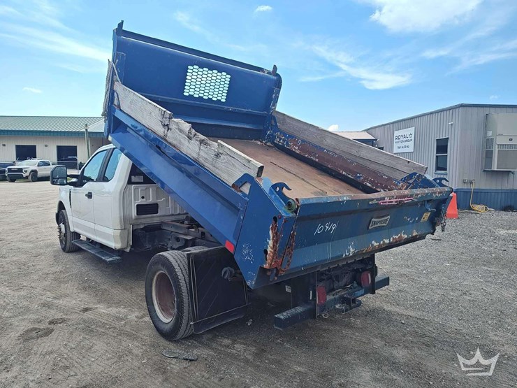 2017-ford-f350-image-4