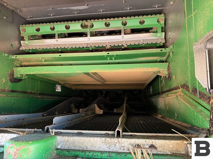 2014-john-deere-s660-image-36