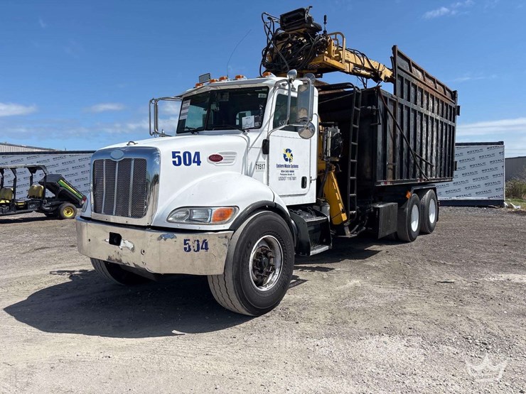 2006-peterbilt-335-image-1