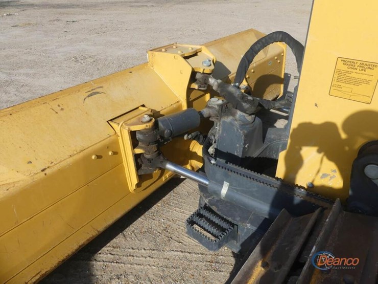 2022-deere-450k-lgp-image-6