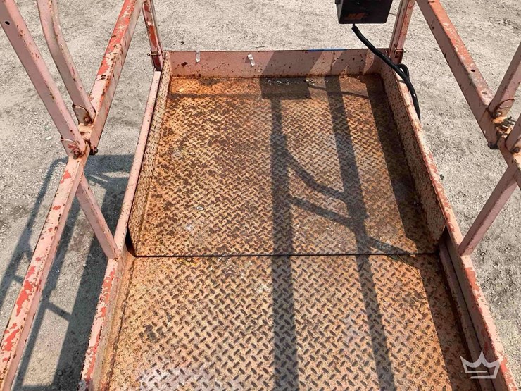 2000-jlg-2646e2-image-13
