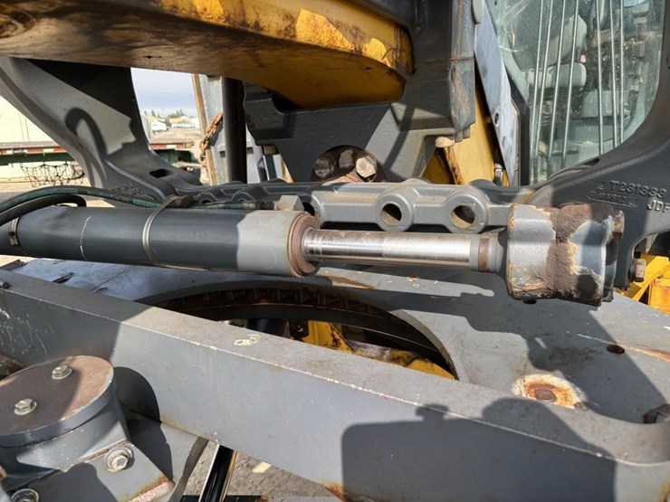 2009-deere-772g-image-14