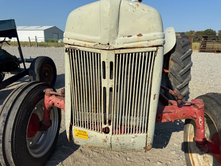 ford-tractor-image-25