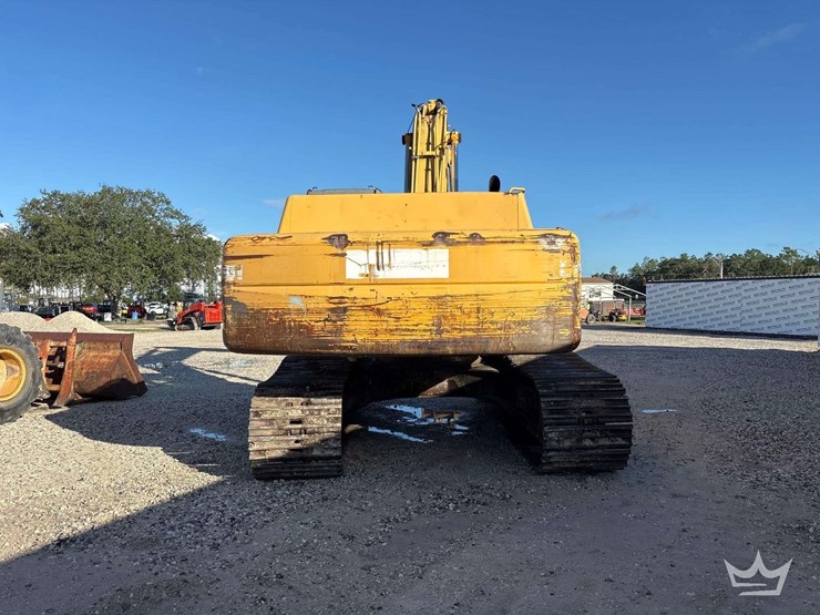 deere-330c-lc-image-29