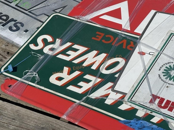 5--assorted-metal-signs-image-6