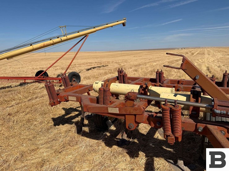 krause-2341-field-cultivator-image-13