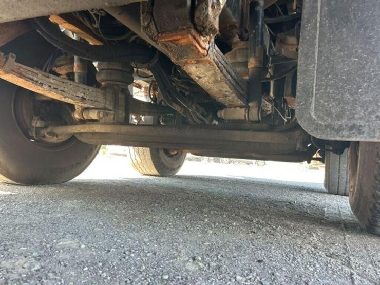 2001-kenworth-t800-image-130
