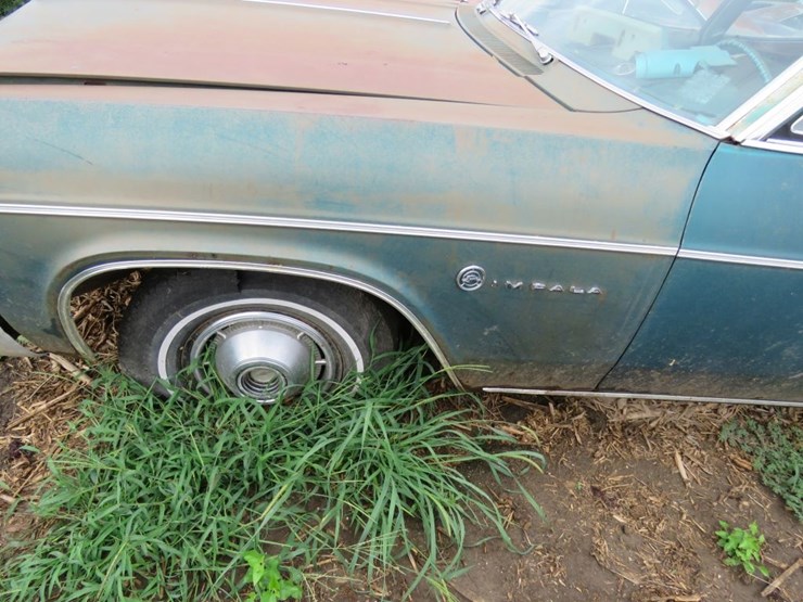 1966-chevrolet-impala-4dr-sedan-image-4