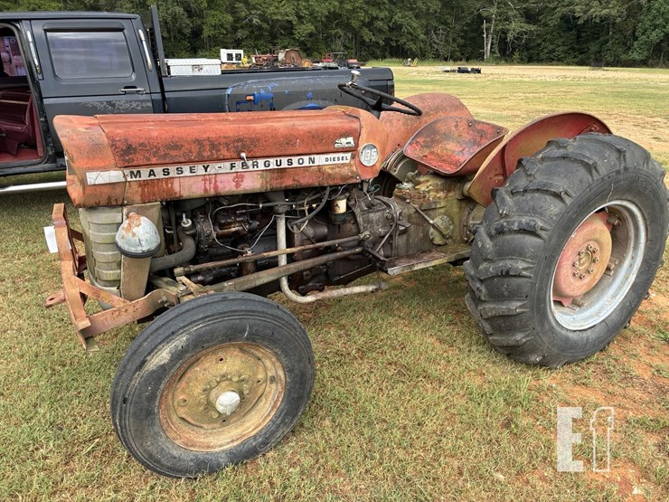 massey-ferguson-135-image-2