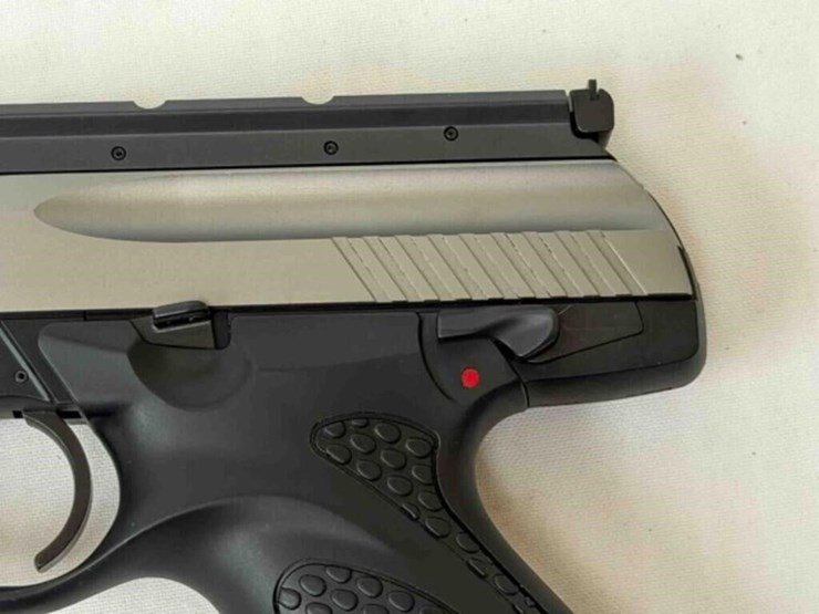 beretta-u22-neos-22lr-pistol-image-6