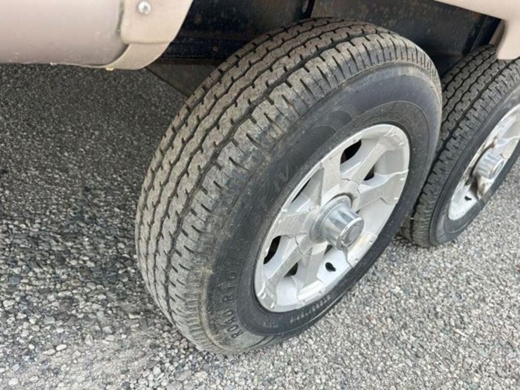 2006-forest-river-rockwood-8281ss-t/a-5th-wheel-4x-image-34