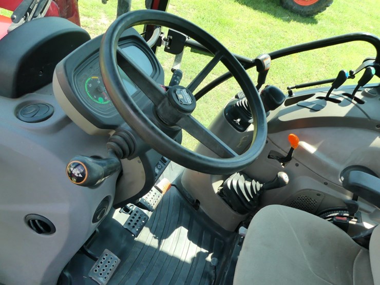 2017-case-ih-farmall-75c-image-16