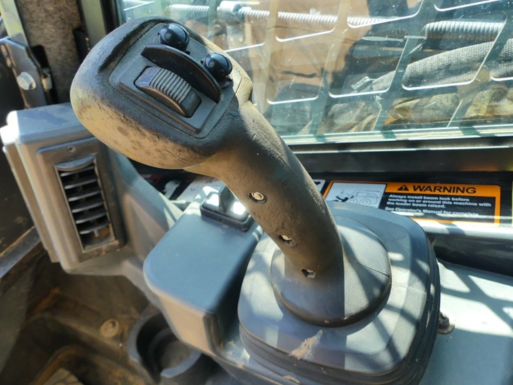 2020-deere-312gr-image-15