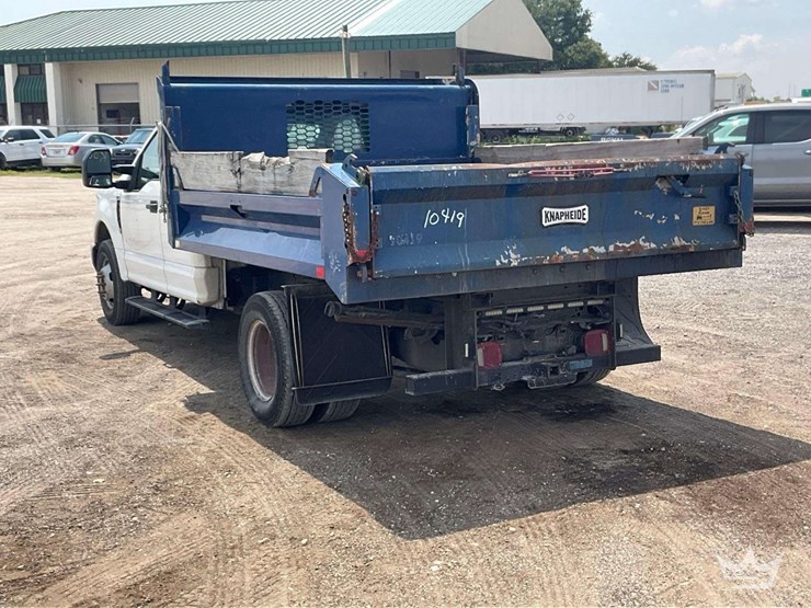 2017-ford-f350-image-8