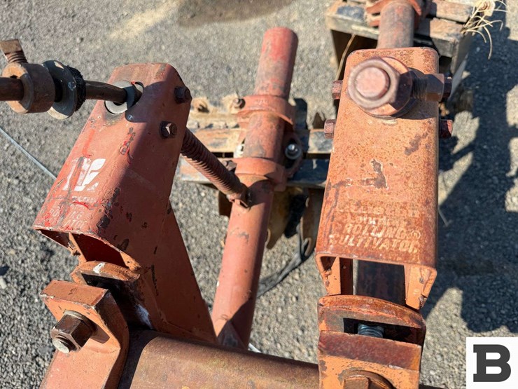 16'-lilliston-rolling-cultivator-toolbar-image-7