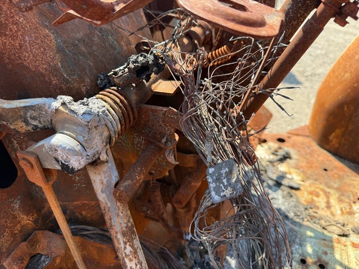 #52917-•-*inop-tractor-inv#52917-image-26