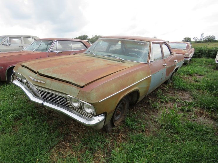 1965-chevrolet-belair-4dr-sedan-image-11