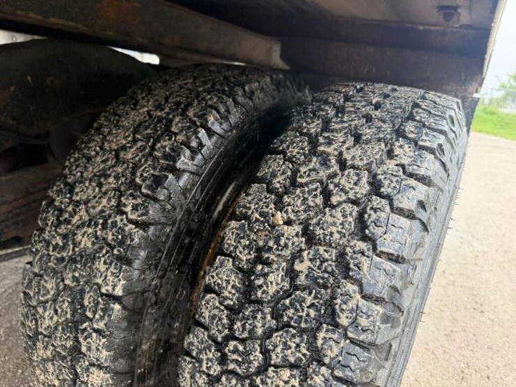 2014-ford-e450-image-36