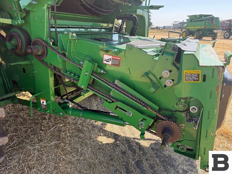 2014-john-deere-s660-image-13