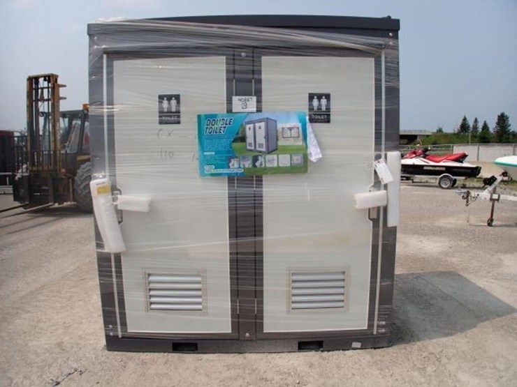 unused-bastone-portable-restroom-image-6