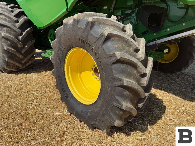 2014-john-deere-s660-image-32
