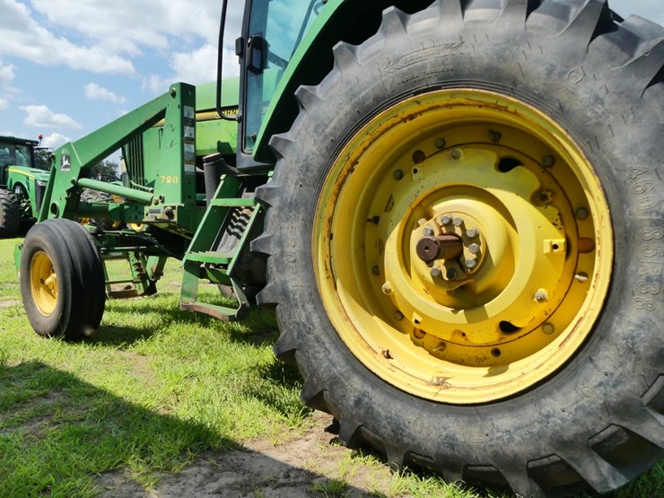 john-deere-7400-image-8