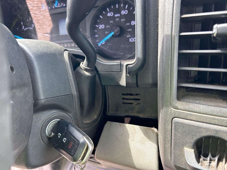 2019-ford-f550-image-16