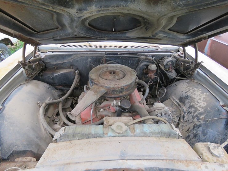 1966-chevrolet-impala-4dr-sedan-image-8