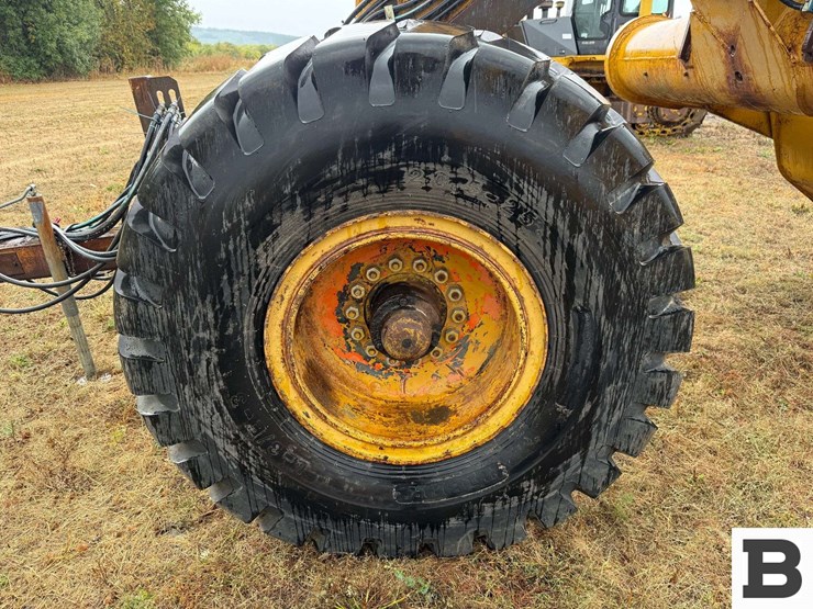 caterpillar-60-image-15