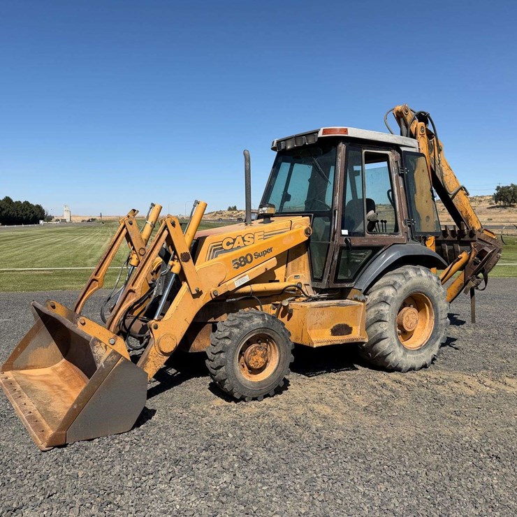 1994 CASE 580