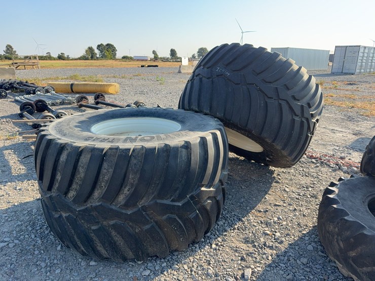 #52578-•-lot-of-(2)-350/50r30.5-tires-inv#52578-image-3