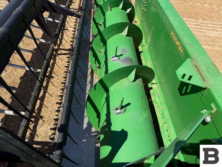 2012-john-deere-625f-image-19