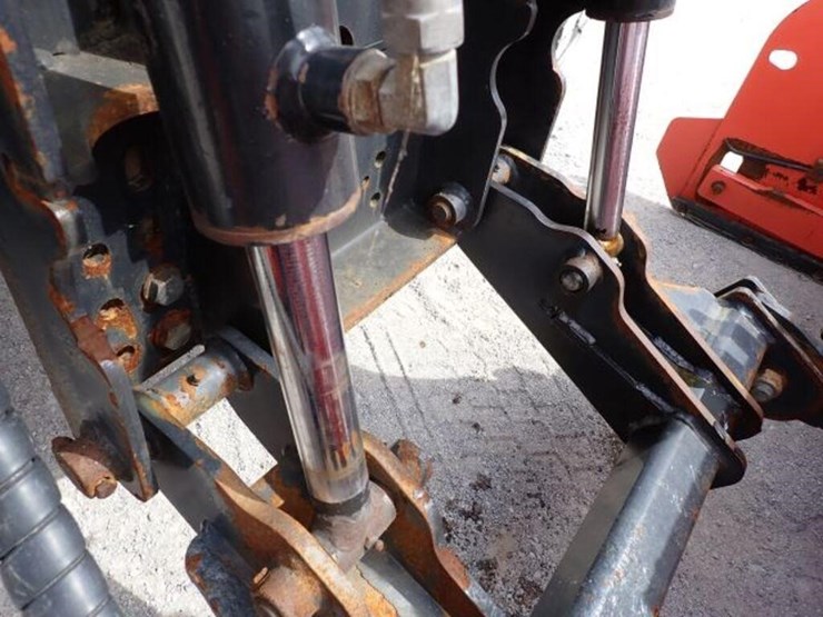 2021-kubota-m4-071-image-48
