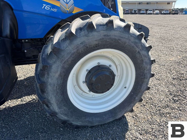 2016-new-holland-t6.145-image-46