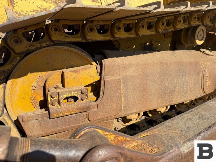 2006-komatsu-d65px-15e0-image-21