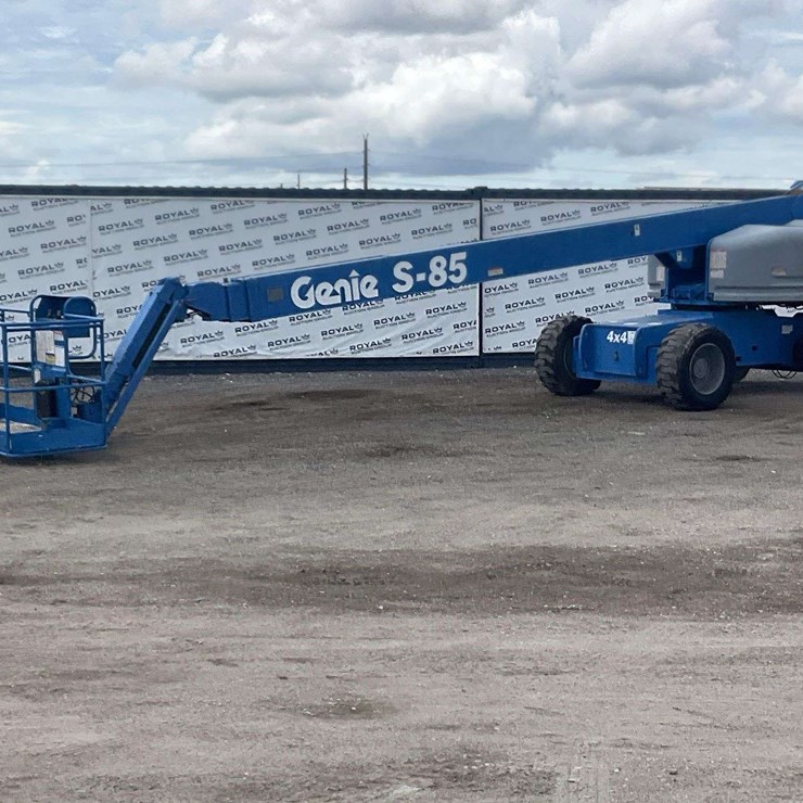2005 GENIE S85