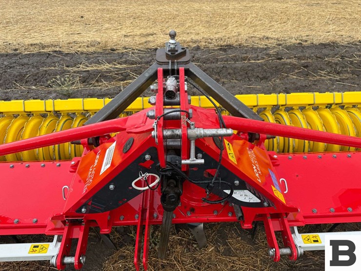 2025-pottinger-lion-4030-master-rotary-harrow-image-10