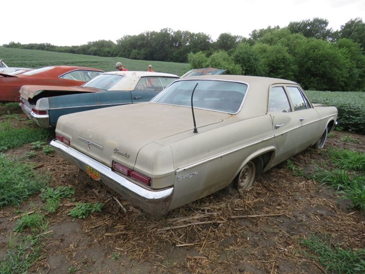 1966-chevrolet-biscayne-4dr-sedan-image-4