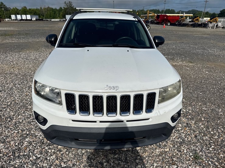 2014-jeep-compass-image-2