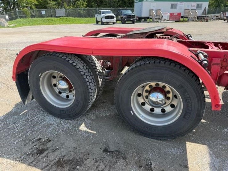 2023-western-star-4900-image-56