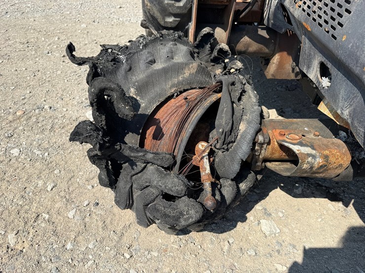 #52917-•-*inop-tractor-inv#52917-image-48