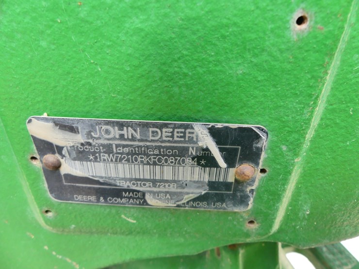 2015-john-deere-7210r-image-19