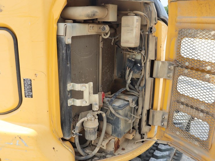 2017-deere-35g-image-15