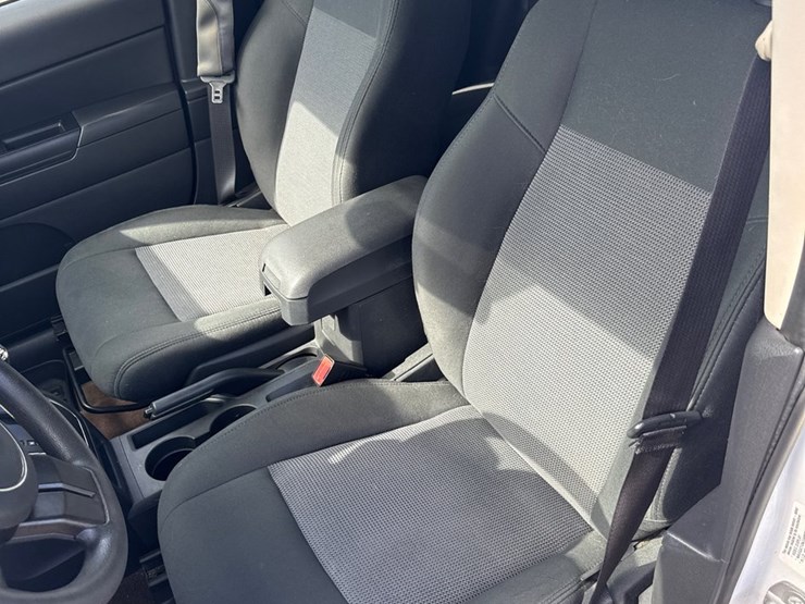 2014-jeep-compass-image-8