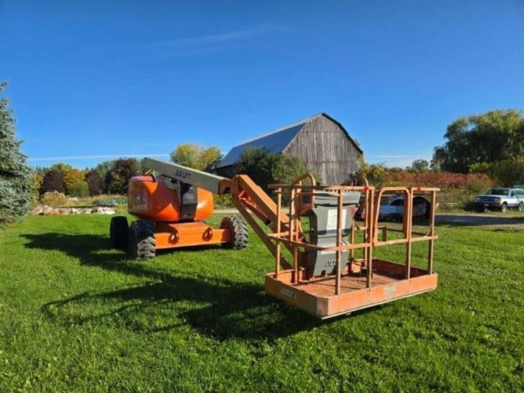 2004-jlg-600aj-image-4