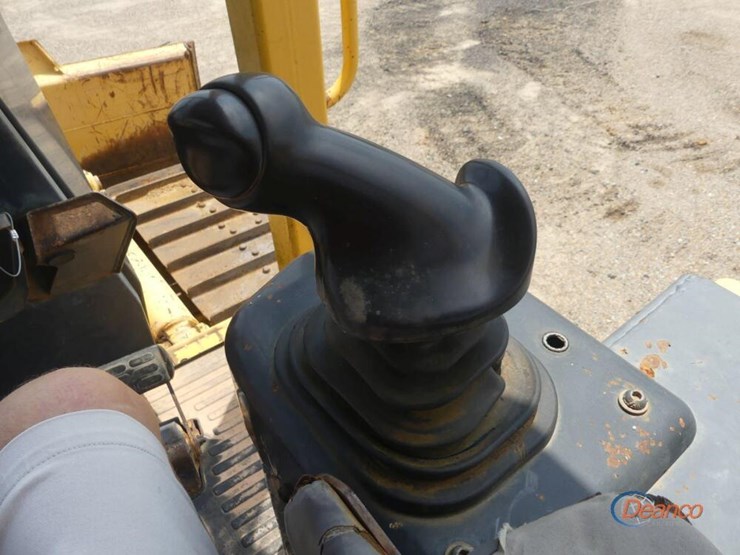 2007-komatsu-d39px-21-image-14