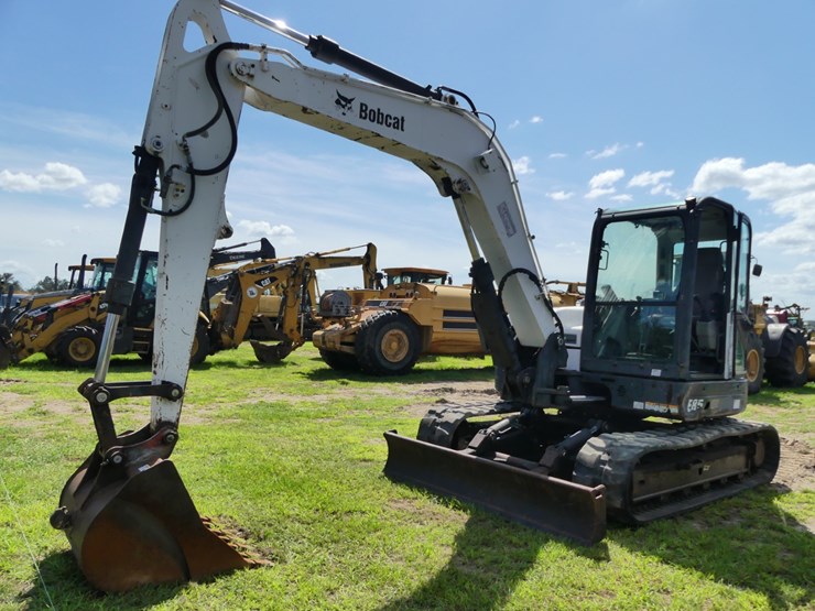 2013-bobcat-e85-image-1