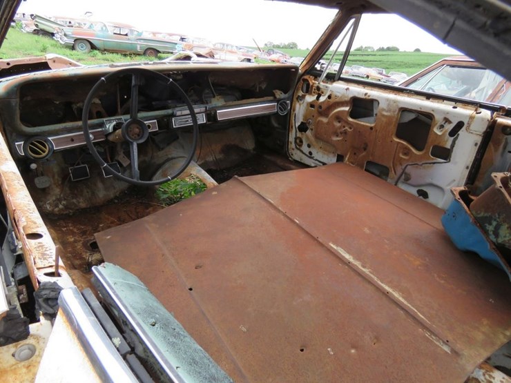 1965-chevrolet-impala-2dr-ht-image-5