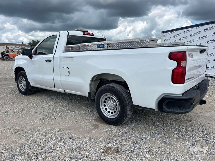 2019-chevrolet-silverado-1500-image-4