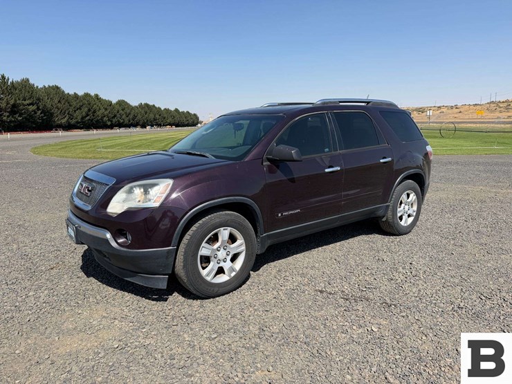 2008-gmc-acadia-image-1